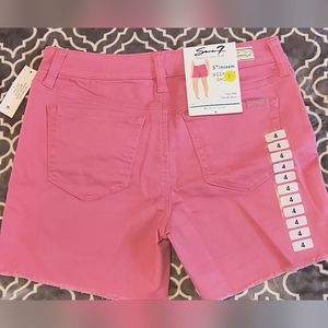 Seven 7 weekend short fray hem pink denim shorts size 4 women's